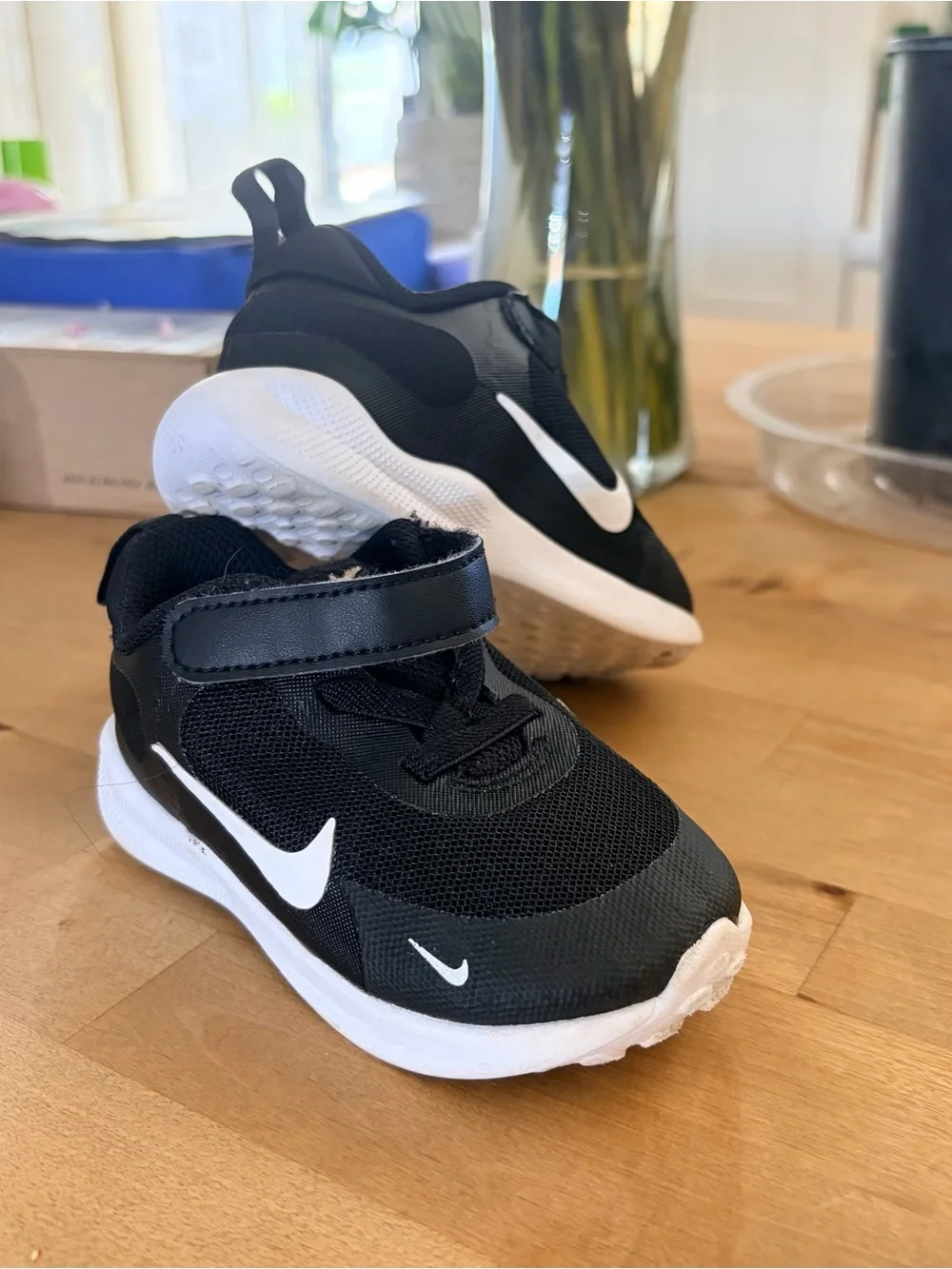 Nike Kids Black and White Velcro Athletic Sneakers 6C